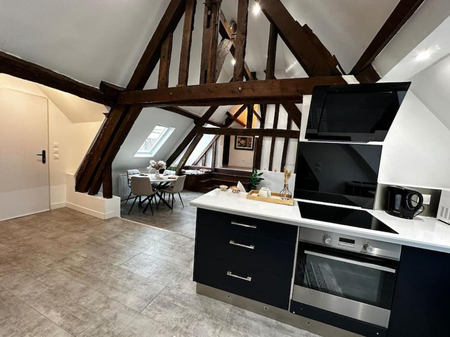 Charme, Poutres Et Elegance Apartment Chartres Ngoại thất bức ảnh